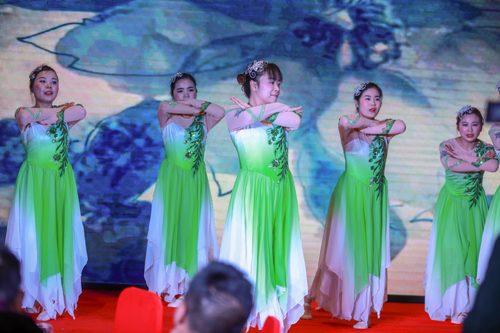 大禹漢光2018年“同心同行，共創(chuàng)未來”主題年會(huì)圓滿成功