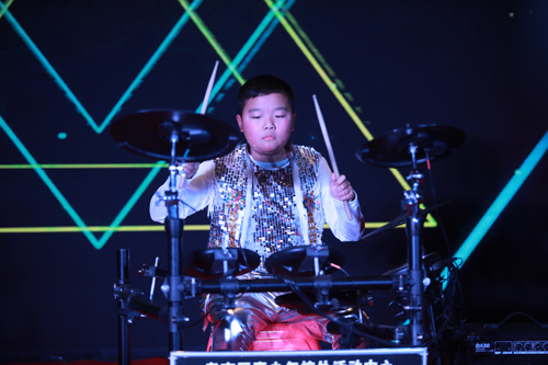 大禹漢光2018年“同心同行，共創(chuàng)未來”主題年會(huì)圓滿成功